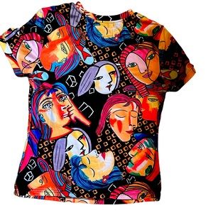 Graphic T-Shirt. Exclusive Design. Casual Crew Neck. Short Sleeves. Size: M-L